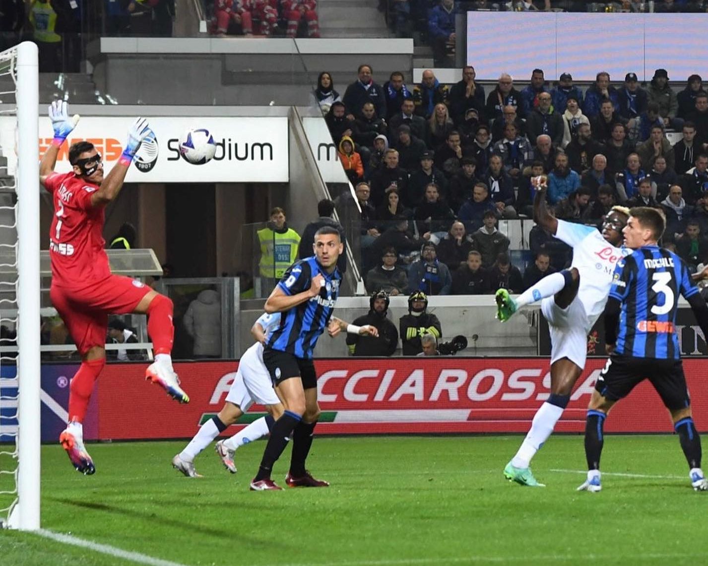 Il Calcio Napoli sa solo vincere: 2-1 a Bergamo contro l'Atalanta