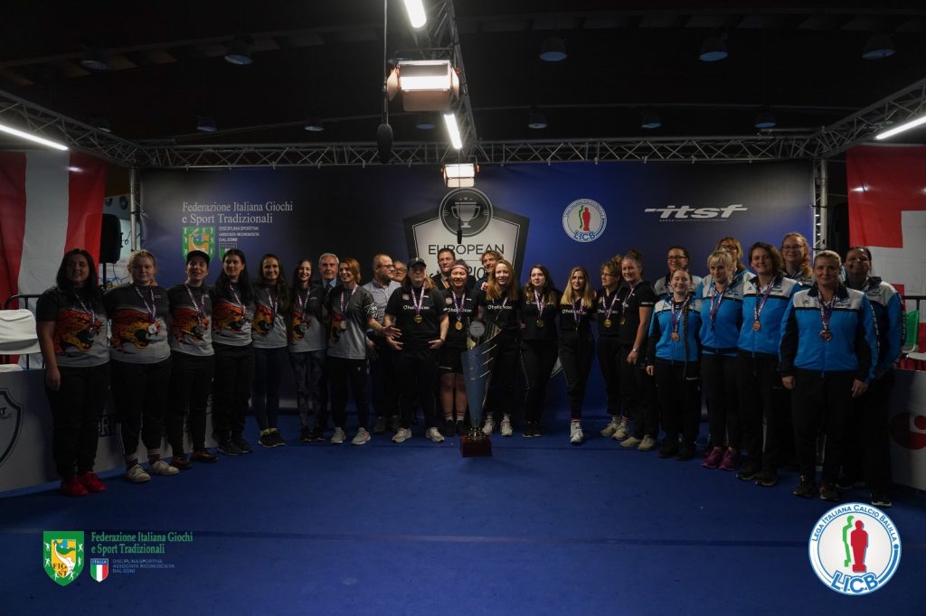 Champions League di Calcio Balilla: Quarti gli italiani del Cbn Napoli Champions League di Calcio Balilla: Quarti gli italiani del Cbn Napoli