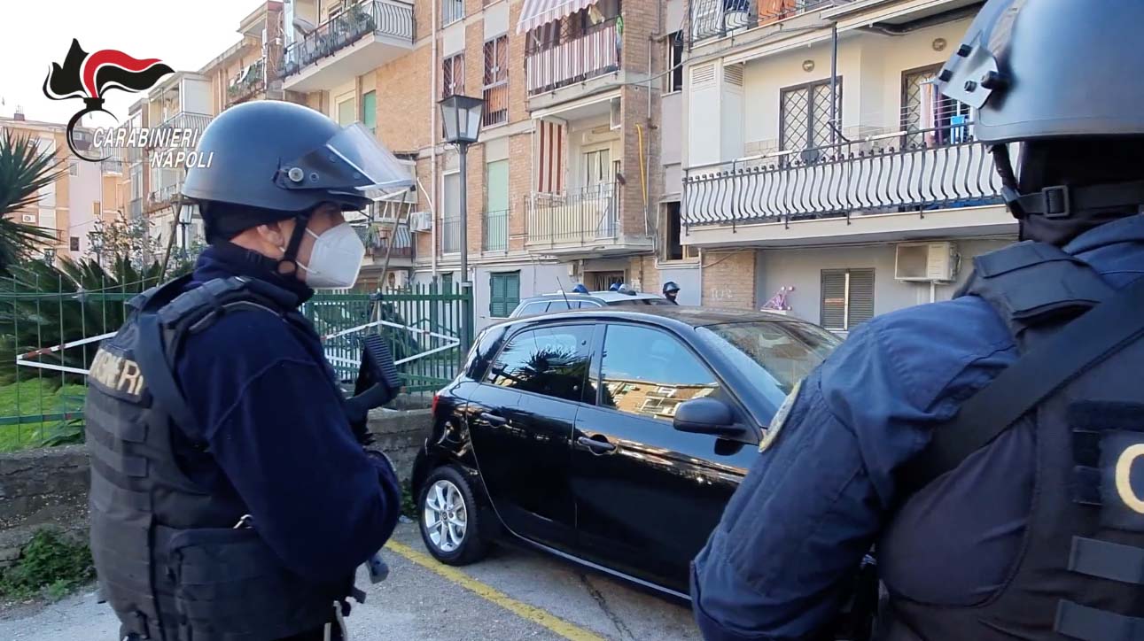 Rione Traiano, spaccio durante il lockdown: 10 arresti