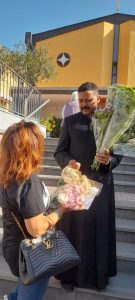 Cimitero di Fuorigrotta, blitz contro i venditori di fiori