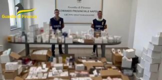 Profumi falsi a Napoli: denunciate 6 persone