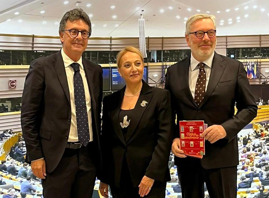 Graus Edizioni all’Europarlamento a Bruxelles ricevuta dalla Presidente Metsola