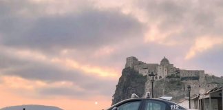 Ischia, tentano truffa ad anziana: bloccati e denunciati