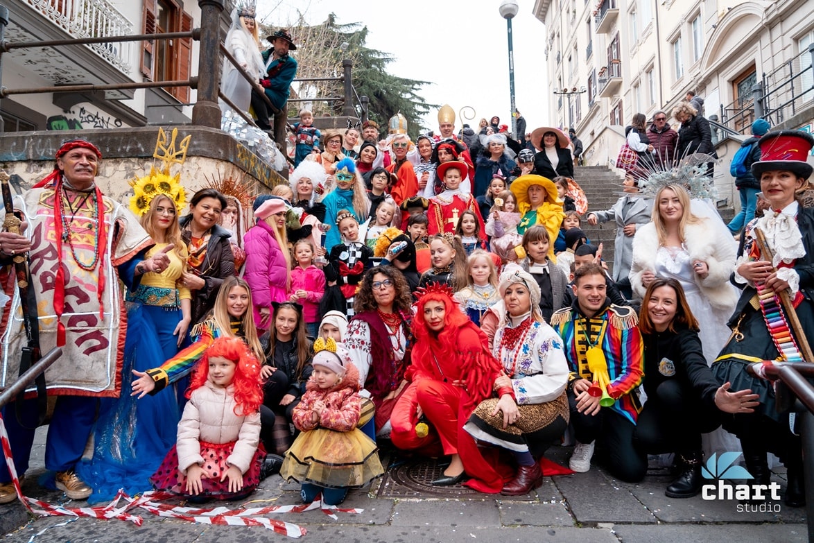 Al Vomero successo per la sfilata di Carnevale che unisce Napoli e l'Ucraina