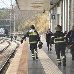 Napoli, Pianura: persona si lancia sotto il treno della Circumflegrea