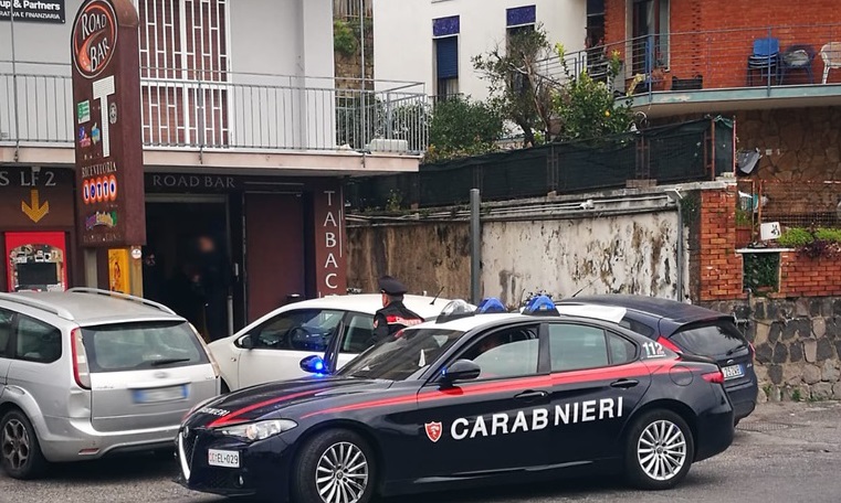Pozzuoli, allarme rapine: i Carabinieri fermano un uomo