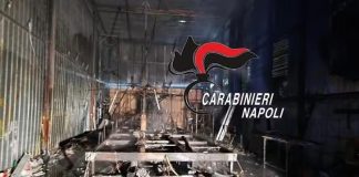 Saviano, incendio distrugge carro di Carnevale: indagini in corso