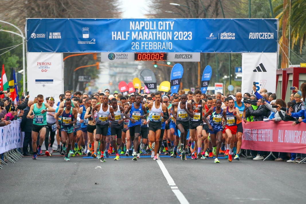 Muktar Edris e Angelika Mach sul podio della Napoli City Half Marathon