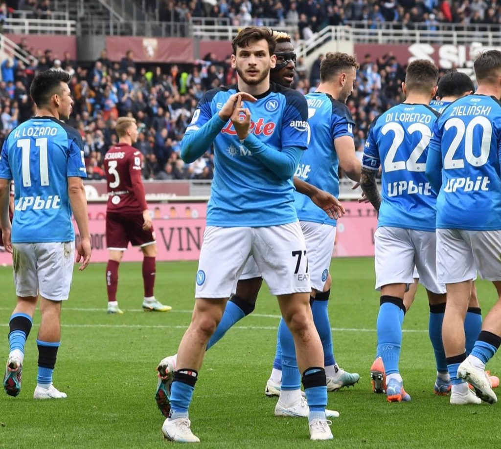 Calcio Napoli inarrestabile: 4-0 al Torino Calcio Napoli inarrestabile: 4-0 al Torino
