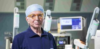 Professore napoletano tra gli specialisti del robot Hugo in urologia 