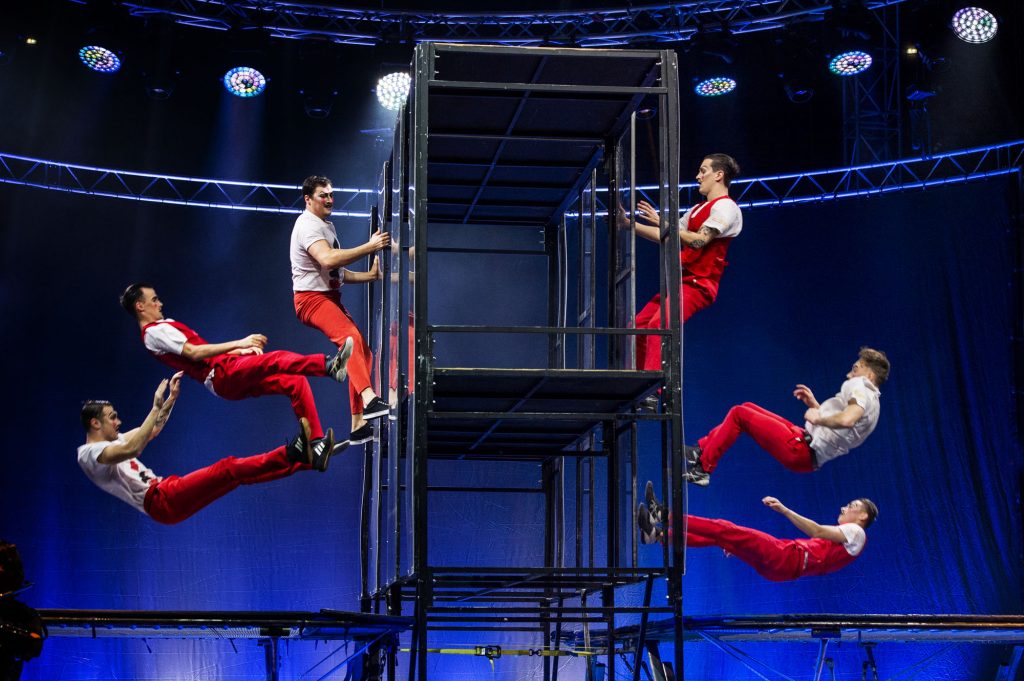 Al Palapartenope lo show con i migliori artisti del Circo Contemporaneo Al Palapartenope lo show con i migliori artisti del Circo Contemporaneo