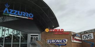 Fuorigrotta, accoltellato nel centro commerciale Azzurro