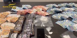 Orta di Atella, soldi nel furgone e droga in casa: arrestati