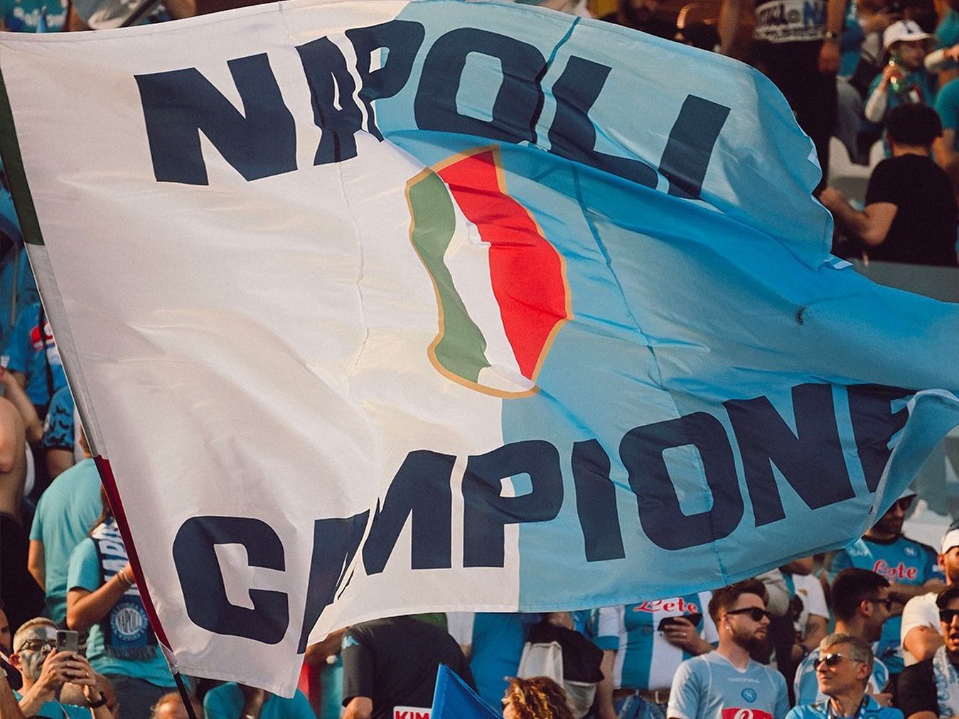 Ora il Calcio Napoli è un esempio da imitare