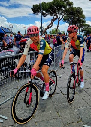 Giro d'Italia 2023, al via la sesta tappa a Napoli