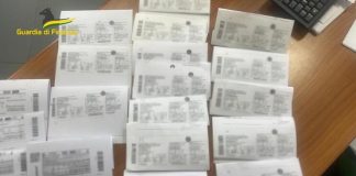 Calcio Napoli, biglietti partite "alterati": bagarini indagati