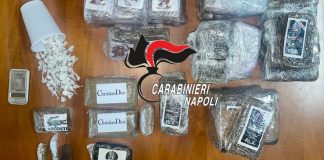 San Giovanni a Teduccio, blitz anti-droga: 3 arresti