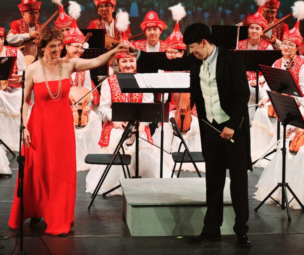 Al Teatro Diana di Napoli l'Orchestra Nazionale del Kazakhstan