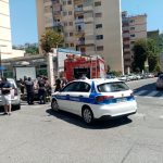 Incidente a Fuorigrotta scontro tra due auto e una si ribalta