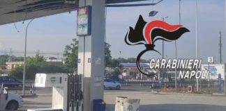 Ponticelli, fanno esplodere ordigno per rubare soldi in distributore benzina