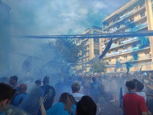 Calcio Napoli, migliaia persone in piazza per festa scudetto
