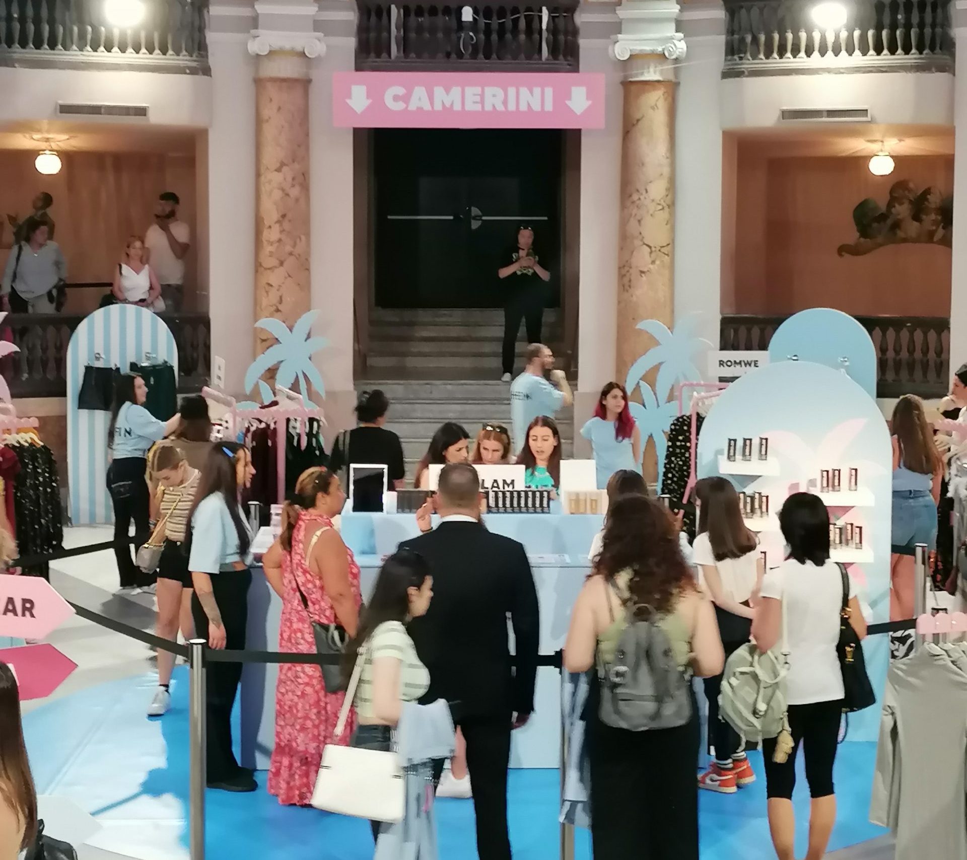 Shein ritorna a Napoli con un nuovo pop-up store