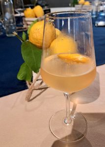 Le tre sorelle del Golfo a tavola da Ieri, Oggi, Domani Le tre sorelle del Golfo a tavola da Ieri, Oggi, Domani