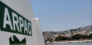 Arpac, riscontro prelievi colorazione anomala acque del Golfo di Napoli