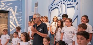 Andrea Bocelli al Rione Sanità inaugura coro di voci bianche