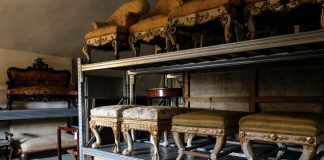 Palazzo Reale di Napoli, 800 arredi in mostra nel deposito Foriera