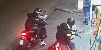 Fuorigrotta, sparatoria in via Leopardi, paura tra i passanti