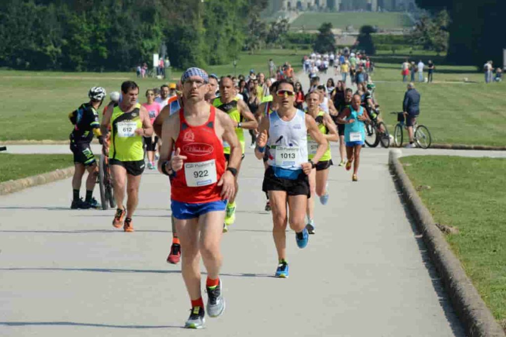 Caserta, bersaglieri e cittadini uniti nello sport e nella musica Caserta, bersaglieri e cittadini uniti nello sport e nella musica