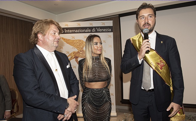 Leone d'oro di Venezia per l'ospitalità sbarca a Napoli