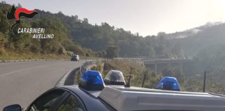Avellino, minaccia di lanciarsi da viadotto: salvato