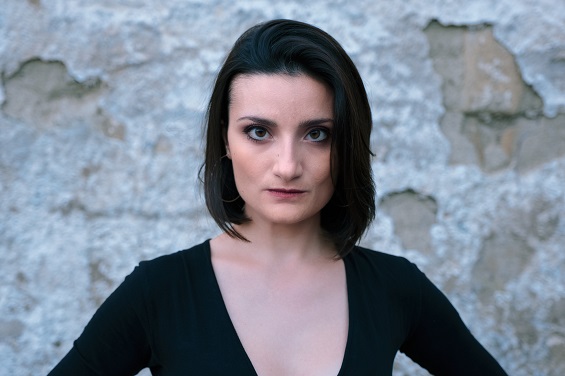 “BAR”, al Teatro Serra una storia di emancipazione al femminile