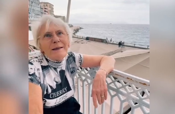 Turista bresciana si innamora di Napoli: "Rimarrei qui"