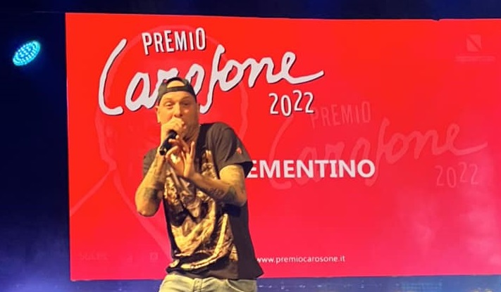 Premio Carosone, la canzone napoletana protagonista del Natale in RAI
