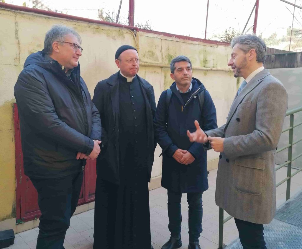 Napoli, pranzo di Natale solidale alla Caritas interparrocchiale Don Pasquale Borredon per oltre 100 persone in difficoltà