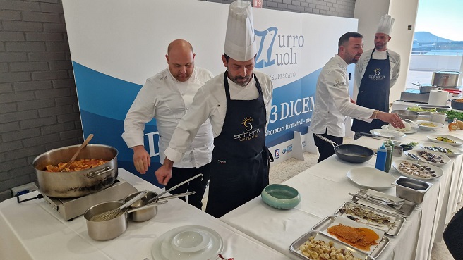 Azzurro Pozzuoli: il debutto al Palazzo del Mare, Mercato ittico all'ingrosso