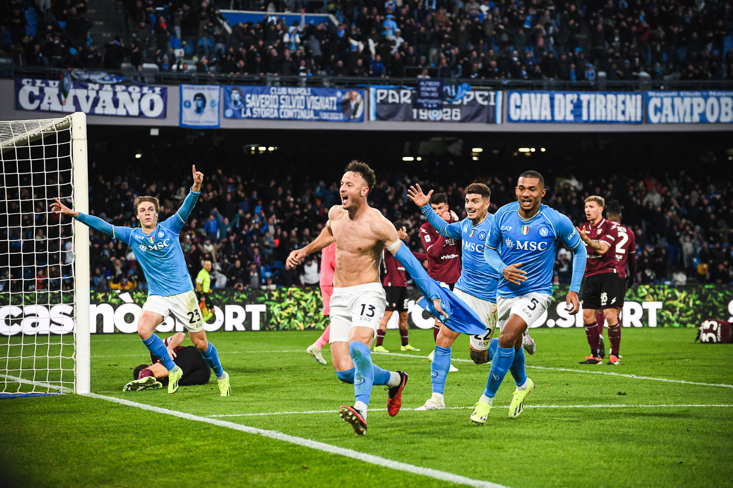 Rrhamani all'ultimo respiro: il Calcio Napoli batte 2-1 la Salernitana
