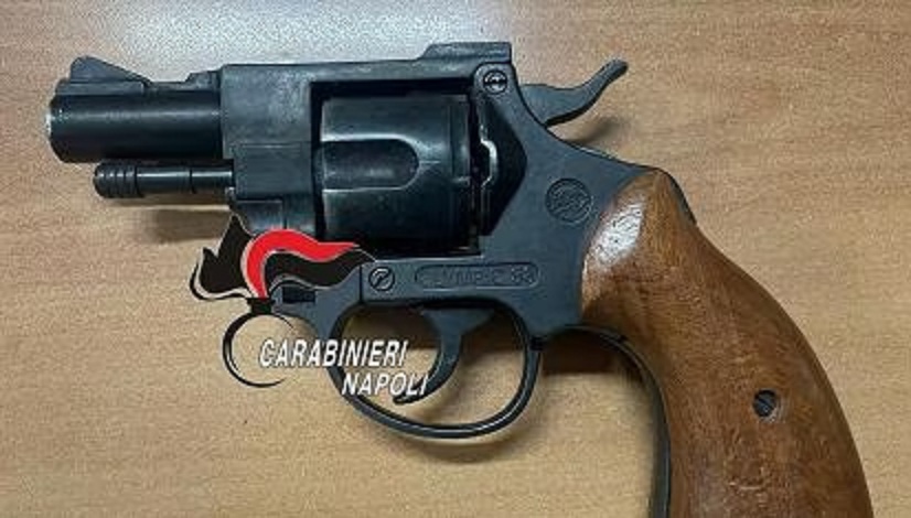 Scampia, rissa tra giovanissimi alla stazione della Linea 1