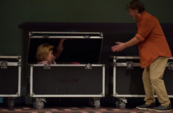 Sabina Guzzanti e Giorgio Tirabassi al Teatro Bolivar con “Le verdi colline dell’Africa”