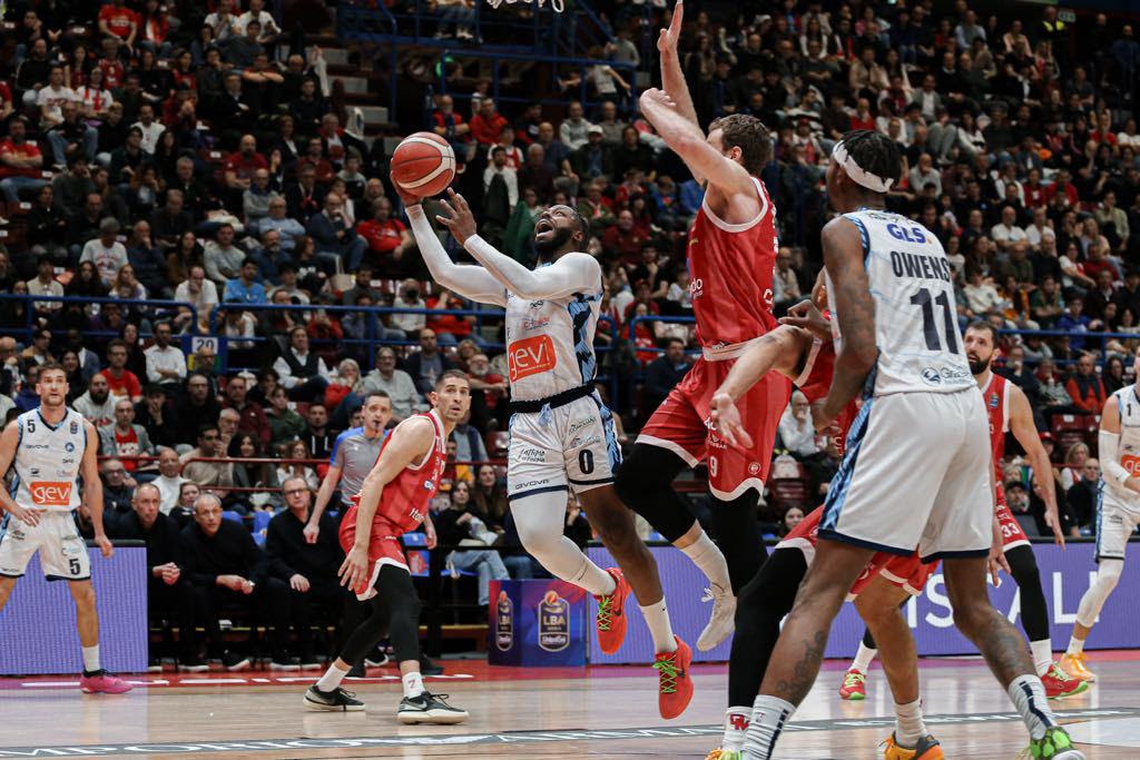 GeVi Napoli Basket sfiora impresa: sconfitta misura a Milano