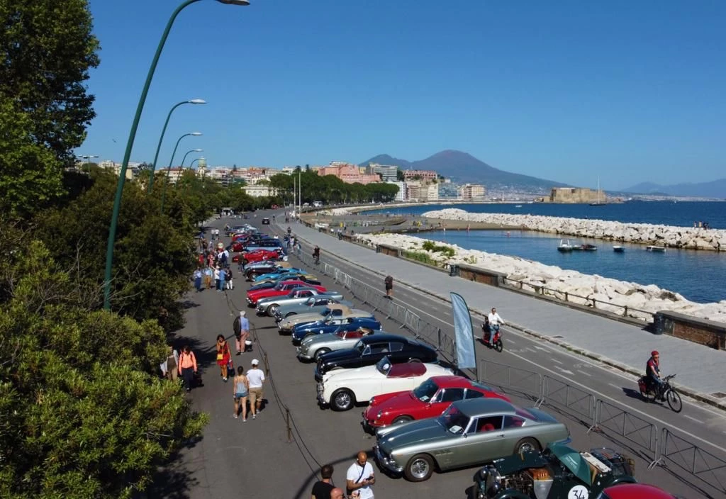 Racing Show: sul lungomare di Napoli tornano le vetture di F1, racing e d’epoca