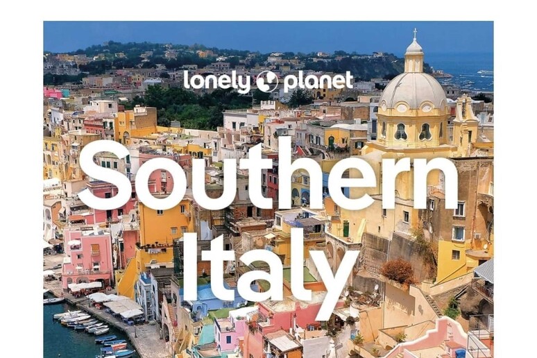Procida, Marina Corricella sulla copertina di Lonely Planet