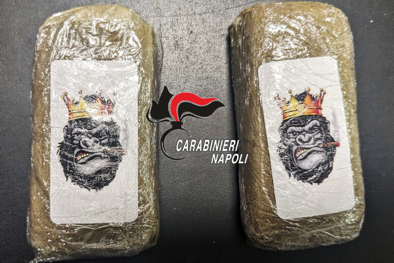 Ischia, beccato al porto con la droga: 20enne arrestato