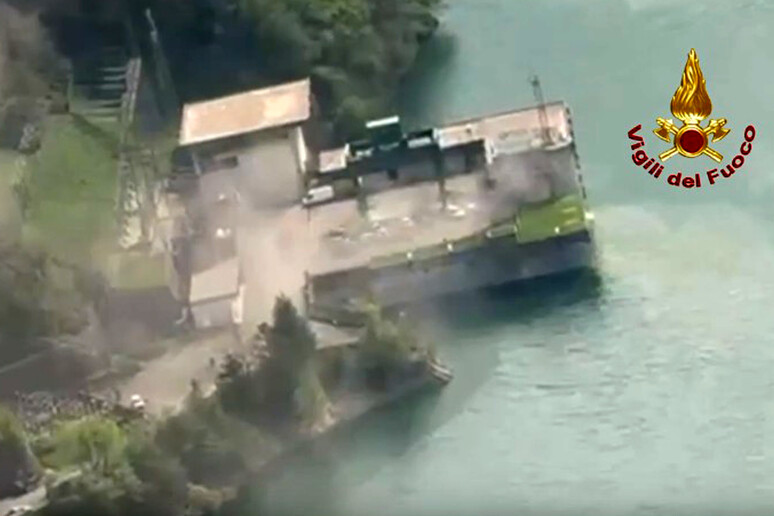 E' stato ritrovato il corpo di Vincenzo Garzillo, ultimo dei dispersi in seguito all'esplosione avvenuta nella centrale idroelettrica di Bargi al lago di Suviana.