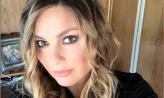 Un Posto al Sole, anticipazioni al 3 maggio: torna Claudia Costa Un Posto al Sole, anticipazioni al 3 maggio: torna Claudia Costa