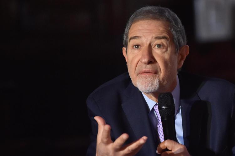 Campi Flegrei, Musumeci: “Stato di emergenza nazionale”. Cosa significa e cosa cambia Campi Flegrei, Musumeci: “Stato di emergenza nazionale”. Cosa significa e cosa cambia