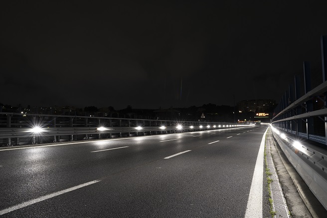 Tangenziale di Napoli e Autostrade per l'Italia sperimentano la luce radente
